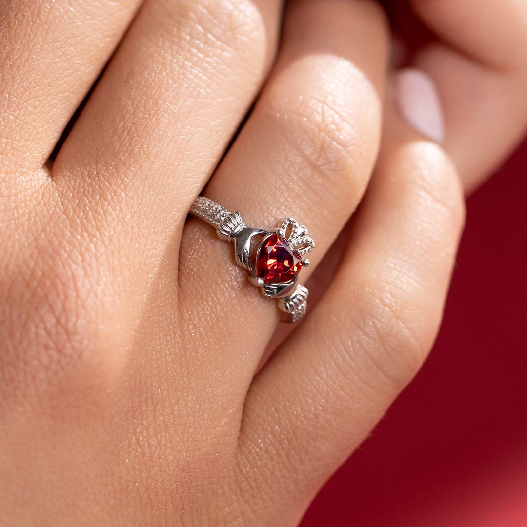 Silver January Birthstone Garnet Women's Claddagh Ring