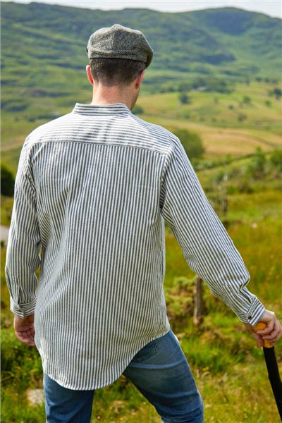Lee Valley Men's Flannel Grandfather Shirt Dark Blue and Cream Stripe