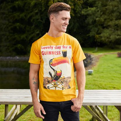 Guinness Gold coloured Vintage Lovely Day Toucan Unisex T-Shirt