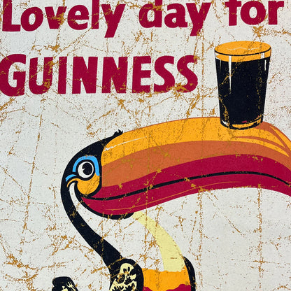 Guinness Gold coloured Vintage Lovely Day Toucan Unisex T-Shirt