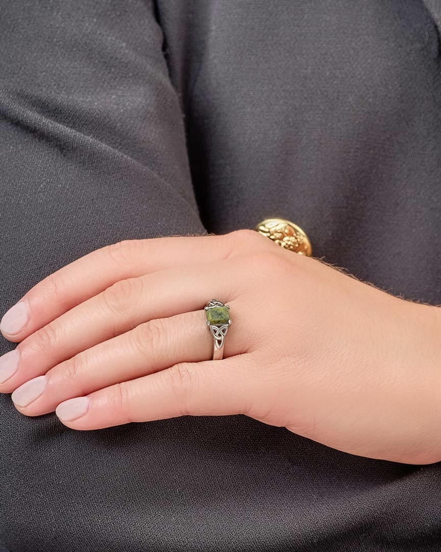 Silver Connemara Marble Women's Trinity Knot Band