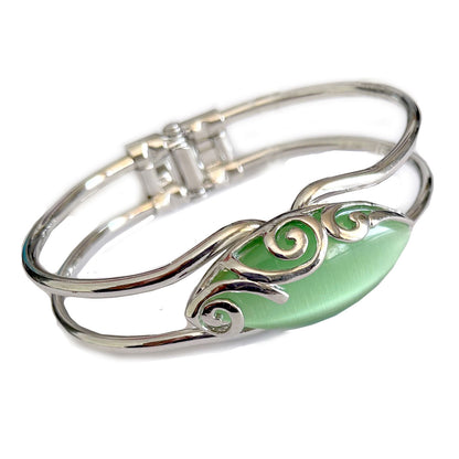 Green Stone Cat Eye Celtic Bangle by Solvar