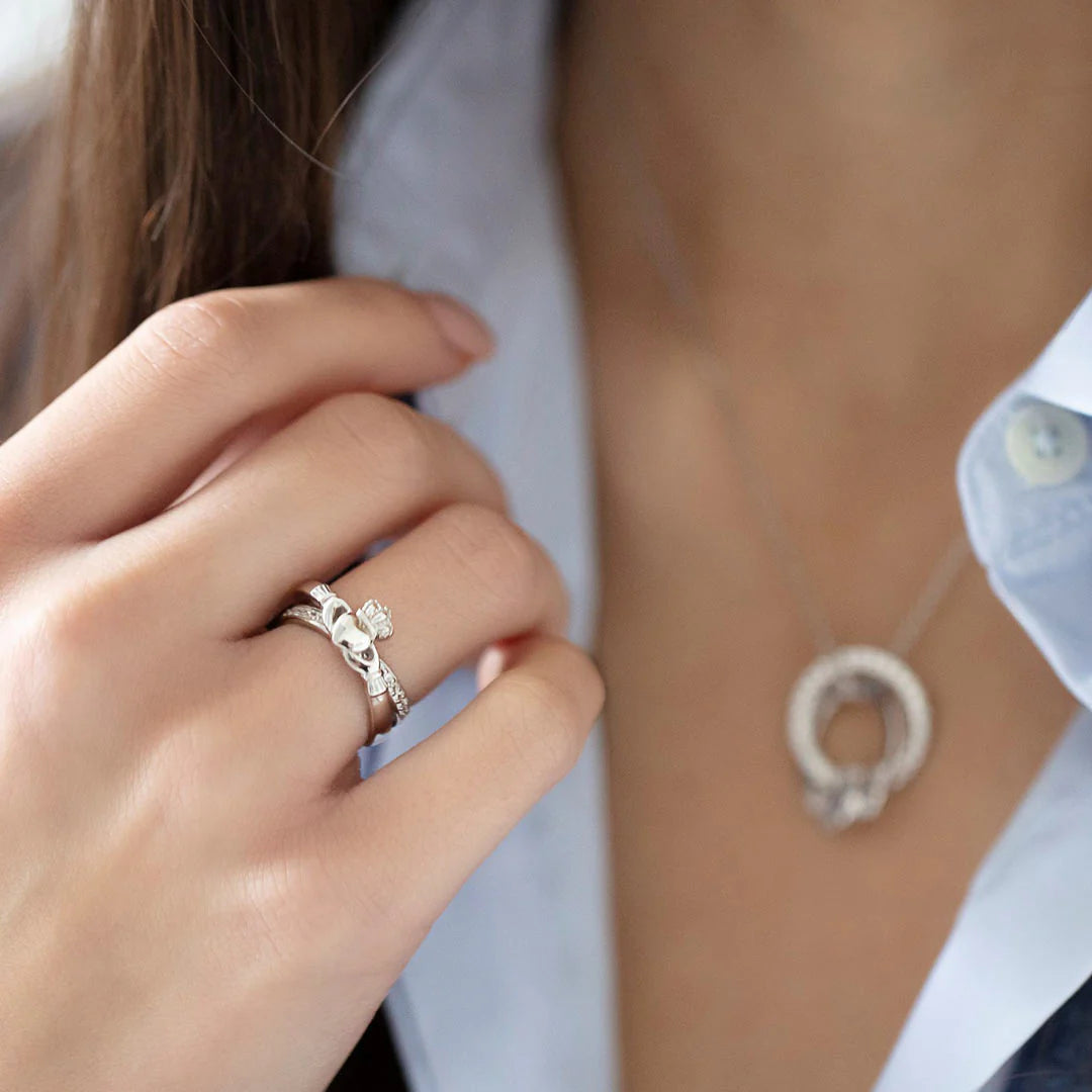 Silver Women's Claddagh Kiss Ring